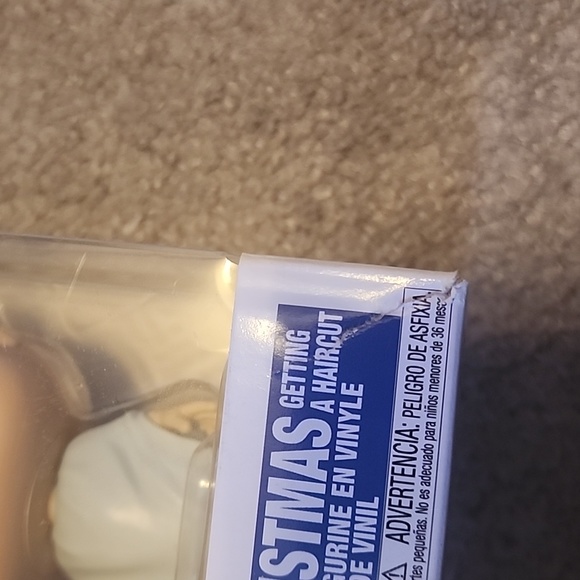 Lloyd Christmas Getting a Haircut Funko Pop - Picture 5 of 6